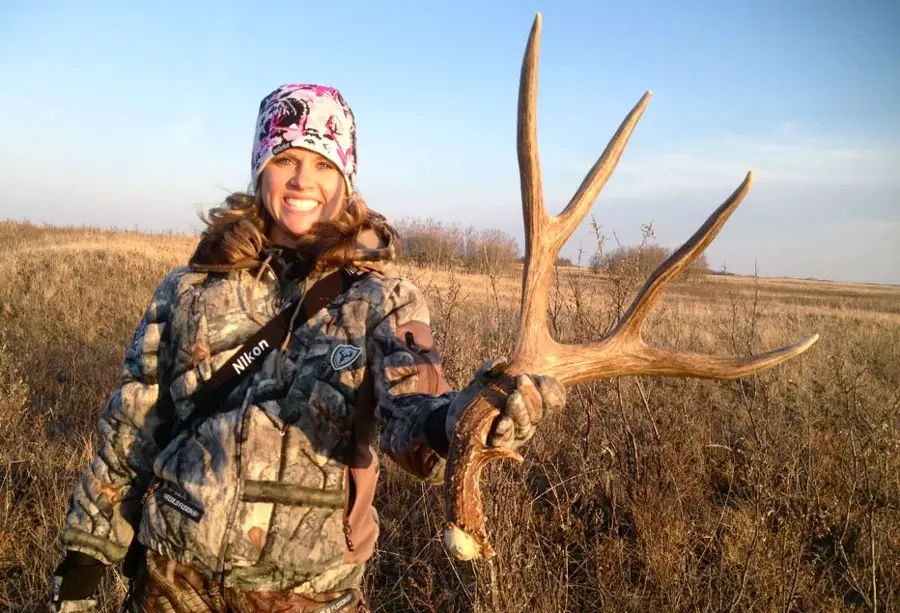 Can You Hunt Deer With a Thermal Scope in Saskatchewan? Discover Now.